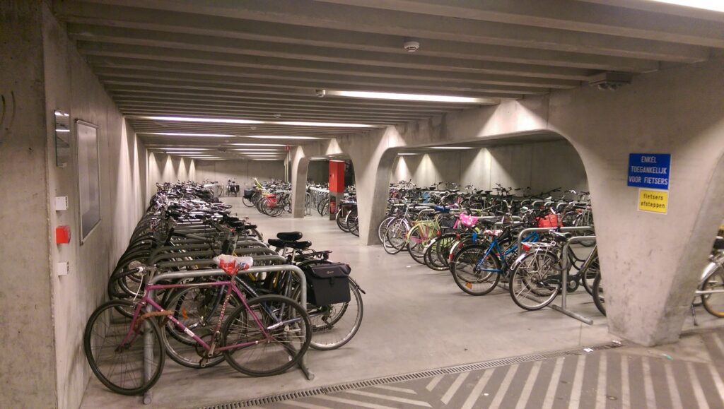 Garage pour stationnement vélos
